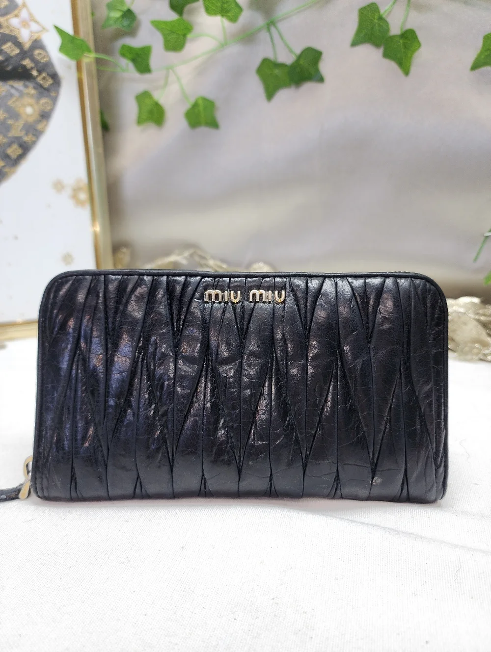Authentic Miu Miu Nappa Matelasse Lux Full Zip Around Wallet Black WITH COA
